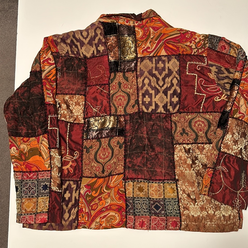 Chicos Lightweight Tapestry Patchwork Button Fron… - image 3